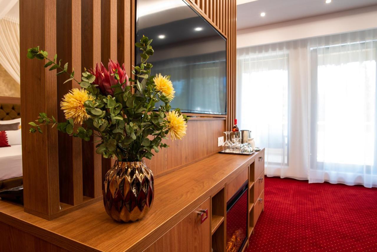 Hotel Vila Simonte Poiana Brasov Extérieur photo
