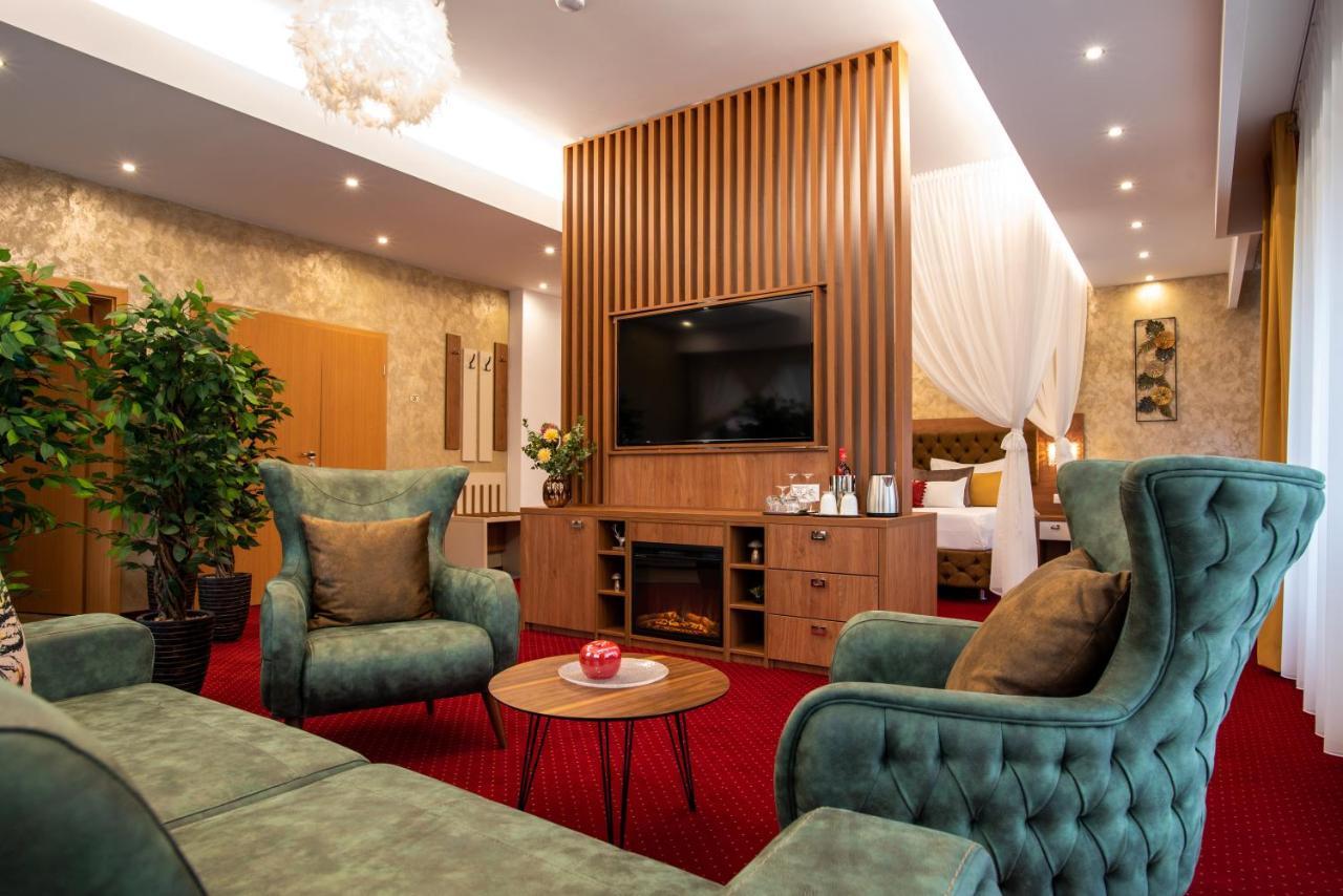 Hotel Vila Simonte Poiana Brasov Extérieur photo